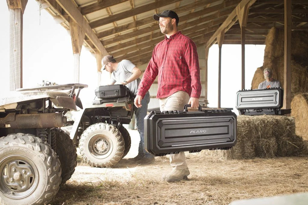 Black 43” Case with Wheels T13393