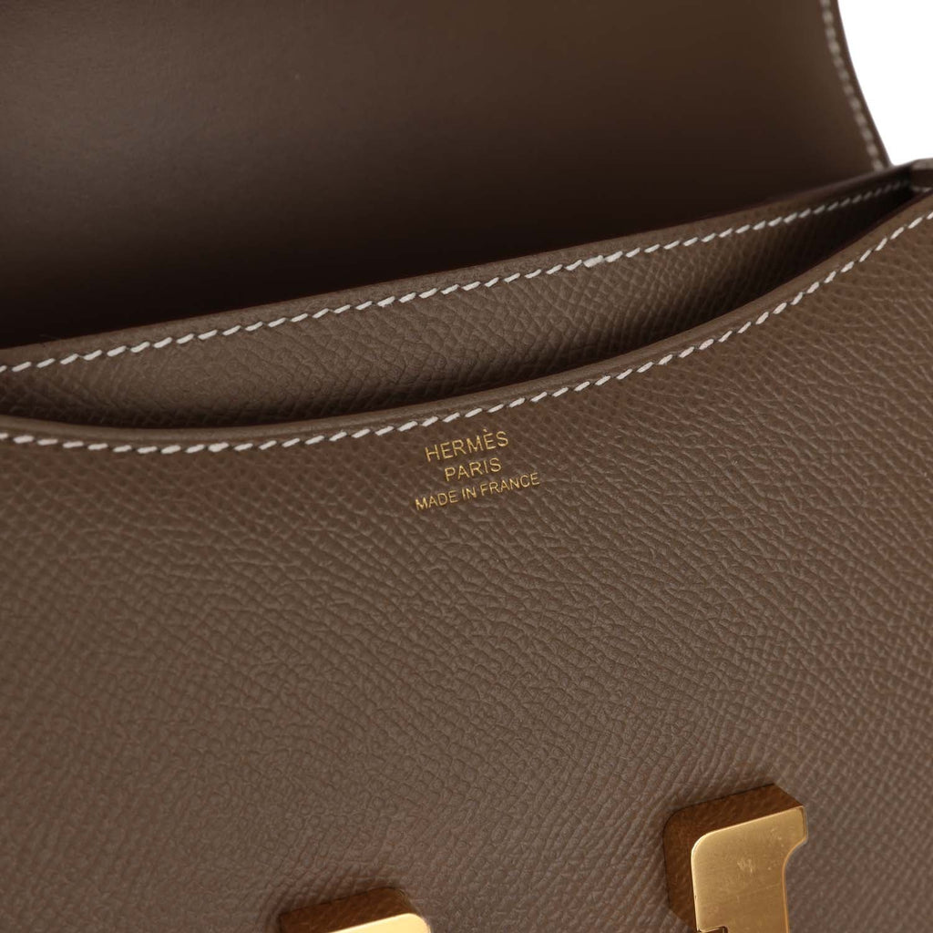 Etoupe Epsom Leather Shoulder Bag N637790