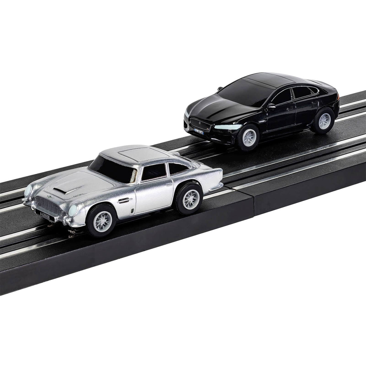James Bond Micro Scalextric Set R517308