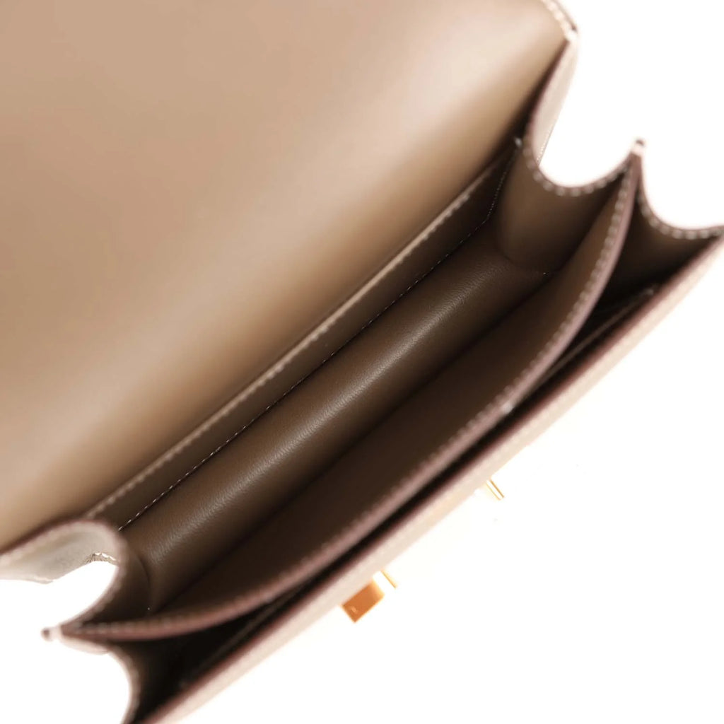 Etoupe Epsom Leather Shoulder Bag N637790