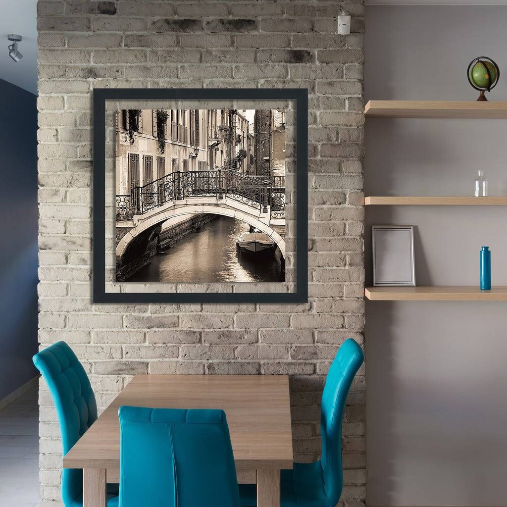 Framed Photographic Print M732904
