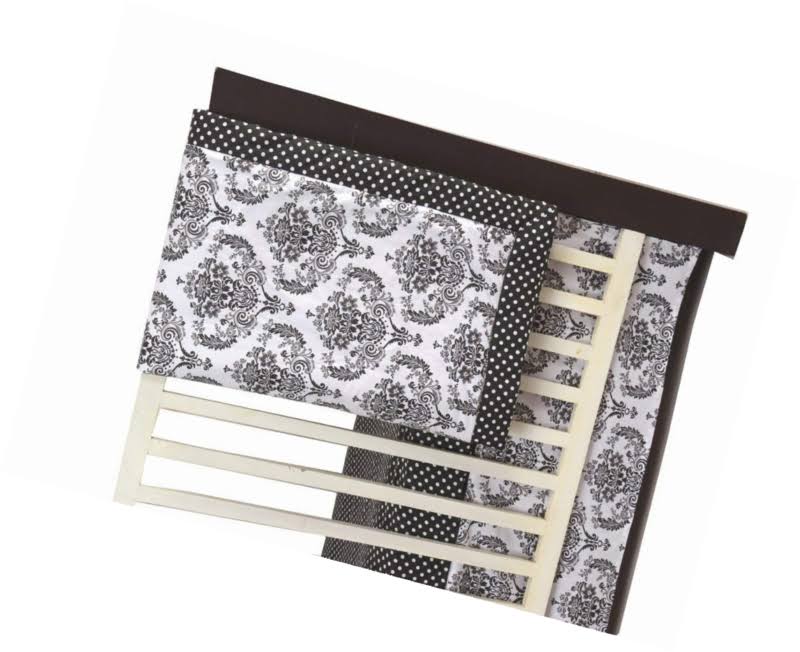 White/Black 10 PC Crib Set S4356