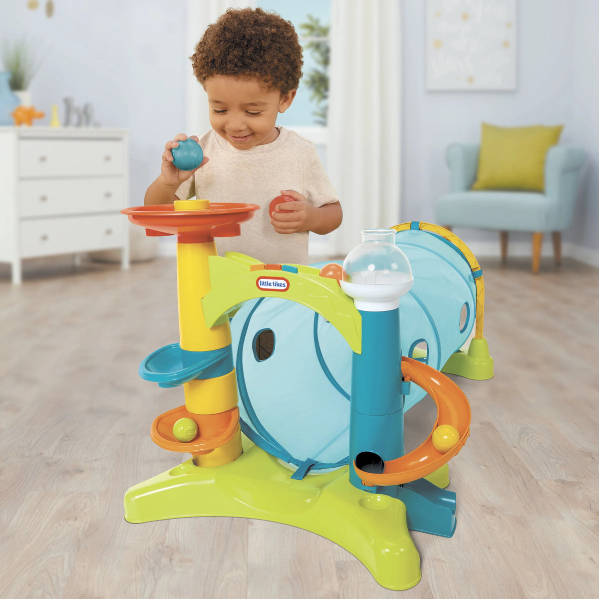 2-in-1 Activity Tunnel with Ball Drop L249