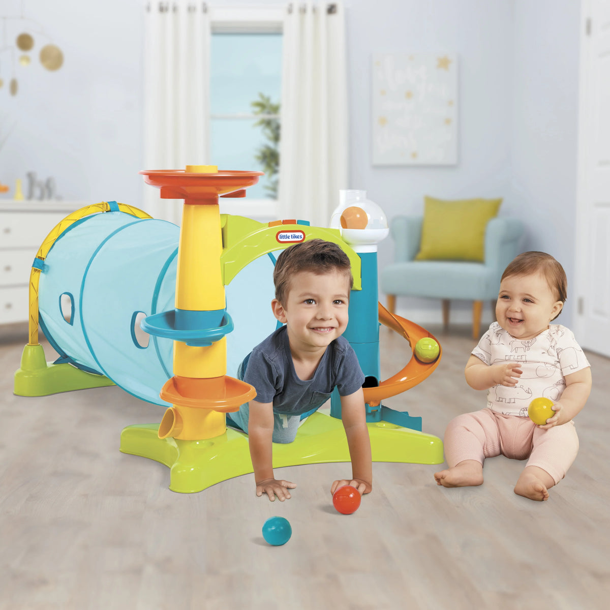 2-in-1 Activity Tunnel with Ball Drop L249