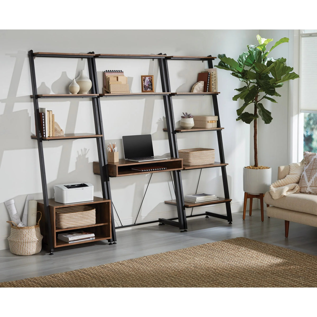 35"W Leaning Computer Desk P582