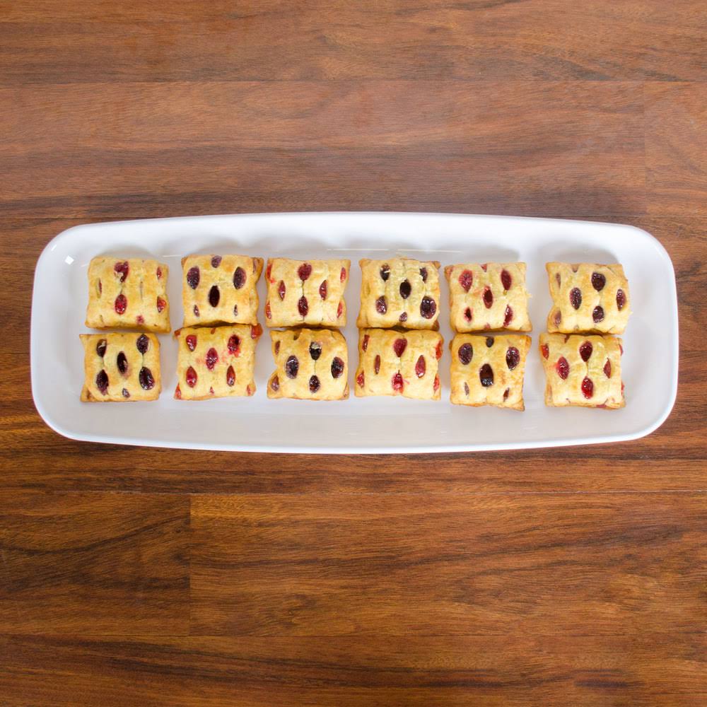 White Rectangular Polystyrene Platter / Catering Tray - 25/Case F891193
