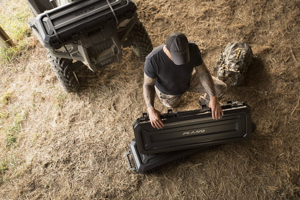 Black 43” Case with Wheels T13393