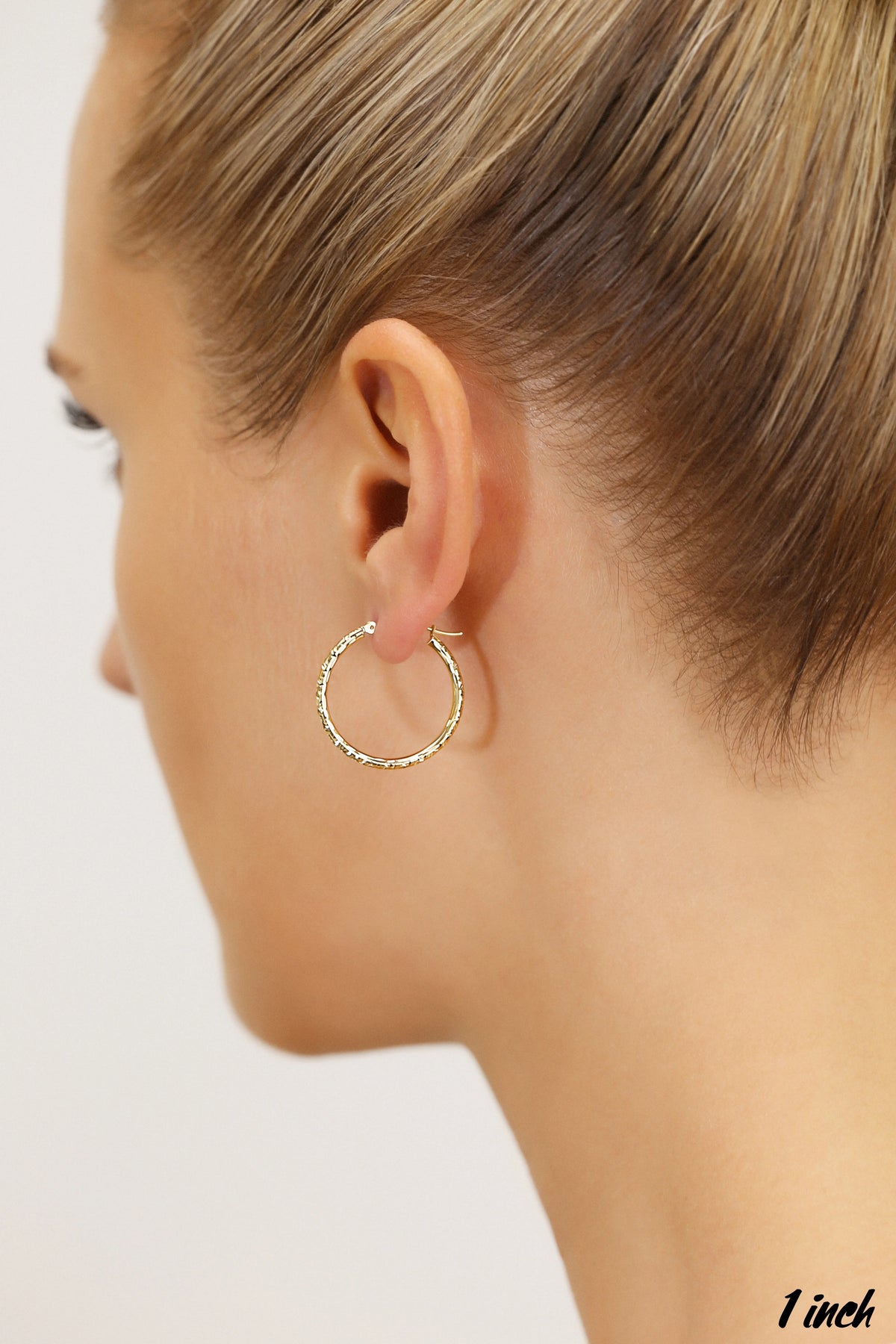 14K Yellow Gold Round Hoop Earrings with Diamond-Cut Engraving, 25mm U28802